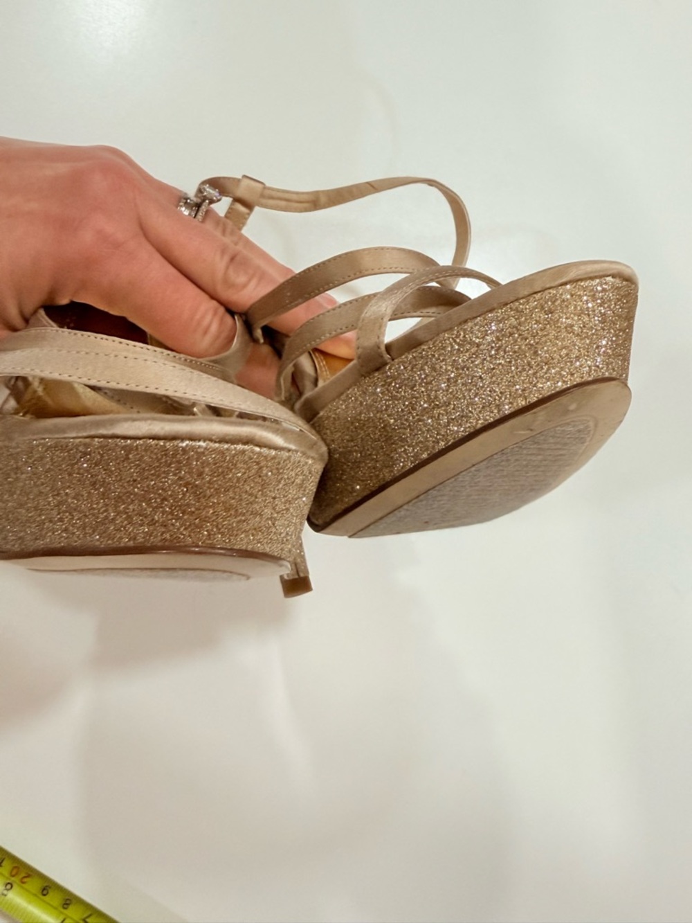 Nine West Nude Gold Glitter Platform Heels Strappy Stiletto Sandals Size 8 - Picture 16 of 17